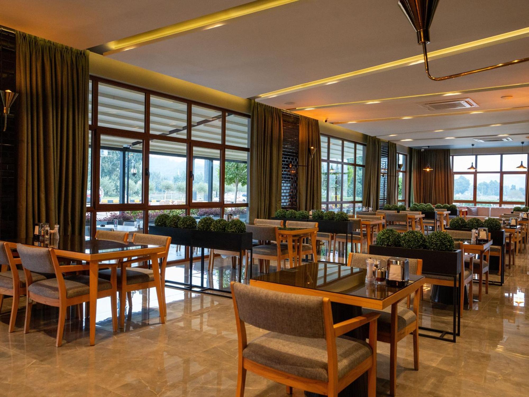 Calcalar Suit Hotel Ula Zewnętrze zdjęcie